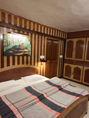 Master bedroom with King Size bed