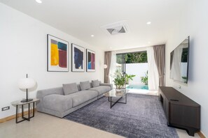 Coco Villas - 3 Bedroom Deluxe Garden Pool Villa (1222)