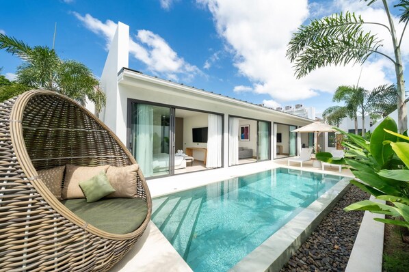 Coco Villas - 3 Bedroom Deluxe Garden Pool Villa (1201)