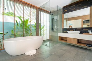 Shambhala - 3 BR Grand Deluxe Garden Pool Villa (729)