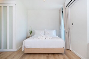 Zcape X2 Condominium - 1 Bedroom Studio (C) (1604)