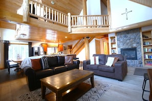 Lariat Lodge