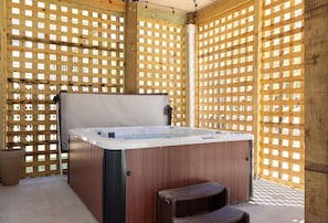 Bain à remous intérieur