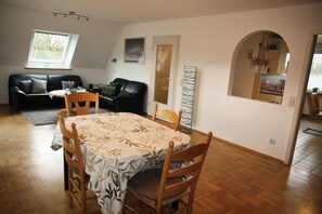Ferienwohnung, 100 qm, 2-4 Pers.-Wohnzimmer Ferienwohnung Zwischen den Seen in Haltern am See