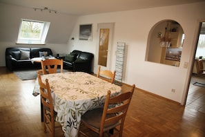 Ferienwohnung, 100 qm, 2-4 Pers.-Wohnzimmer Ferienwohnung Zwischen den Seen in Haltern am See