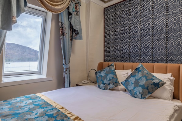 1 Double bed