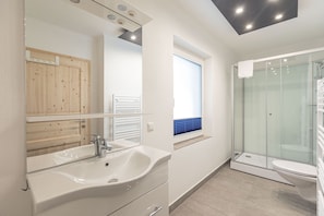 Bain