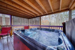 Indoor spa tub
