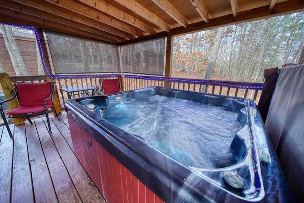 Bain à remous extérieur