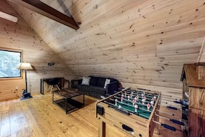 Spielezimmer