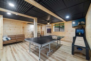 Spielezimmer