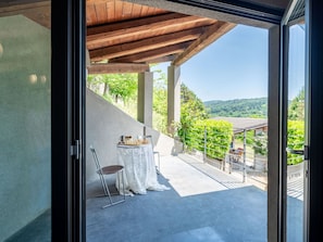 Ombre, Balcon, Dur, Eco HĂŽtel, Porche, Chaise, Faisceau, Plante D'Appartement, Structure En Plein Air, Daylighting