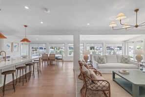 Jackson House - Seagrove - Open Space Living/Dining/Kitchen Area