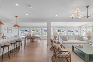 Jackson House - Seagrove - Open Space Living/Dining/Kitchen Area