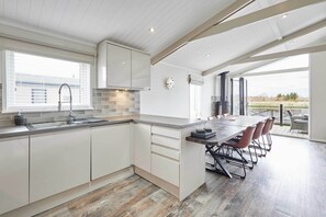 Stan Hollis Lodge, Great Ayton - Host & Stay