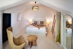 Cozy Bedroom with Natural Textures