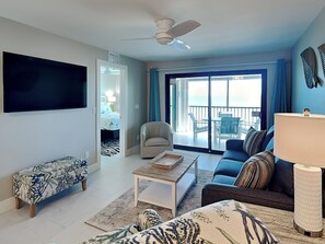 Living Room - Smart TV