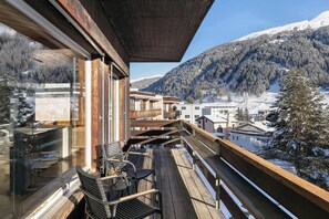 Soak up the sun after a scenic hike or mountain bike ride. The balcony is your front-row seat to summer in the Swiss Alps.