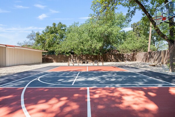 Sportplatz