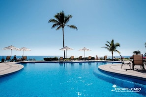 Breathtaking Pool to Beach View