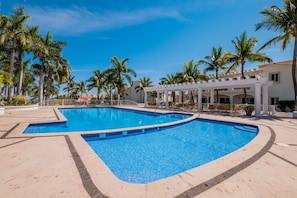 Communal Huge Pool