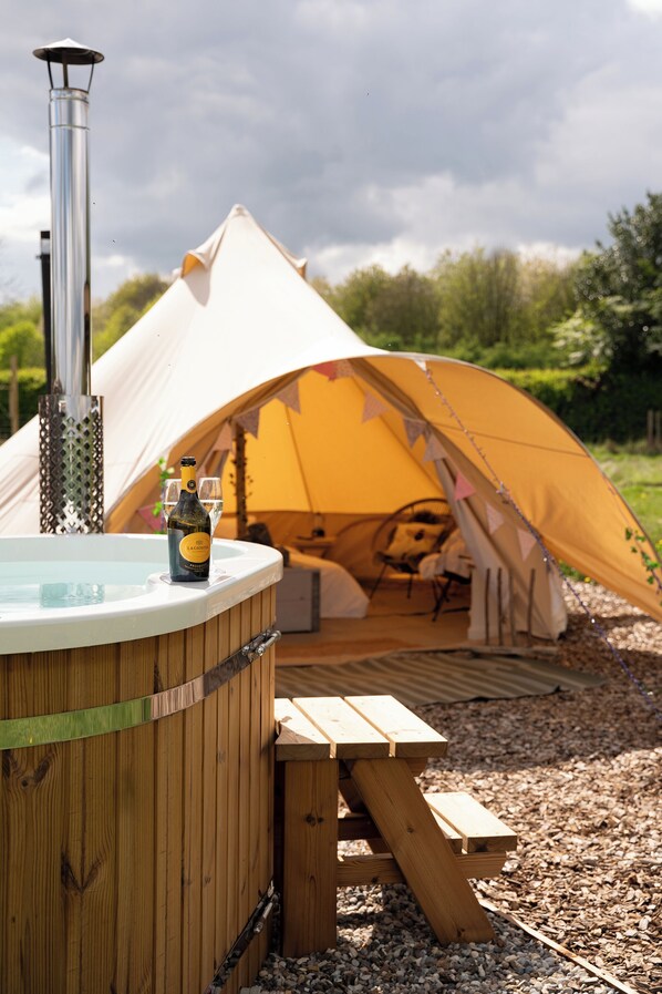 Bain à remous extérieur
