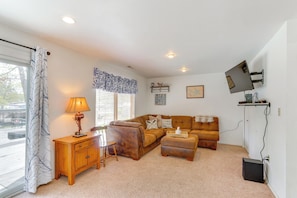 Living Room | 1st Floor | Central A/C & Heating