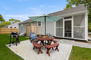Nestled near the coast, Homeport Hideaway invites you to slow down, breathe deep, and savor the simple joys of seaside living!