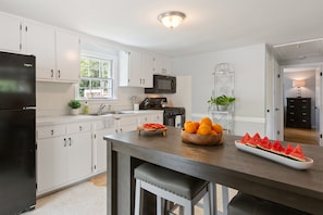 Small in size, big on charm and convenience, cook up something special!
