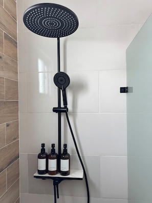 Badezimmerausstattung