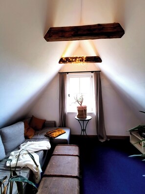 Ferienwohnung Violette - Zentrale Maisonette mit Garten und Ausblick