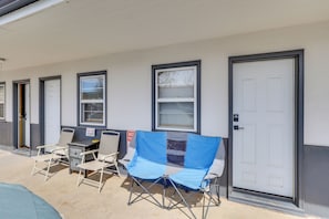 Shared Patio | Seating