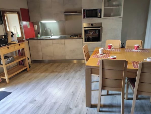 Private kitchen
