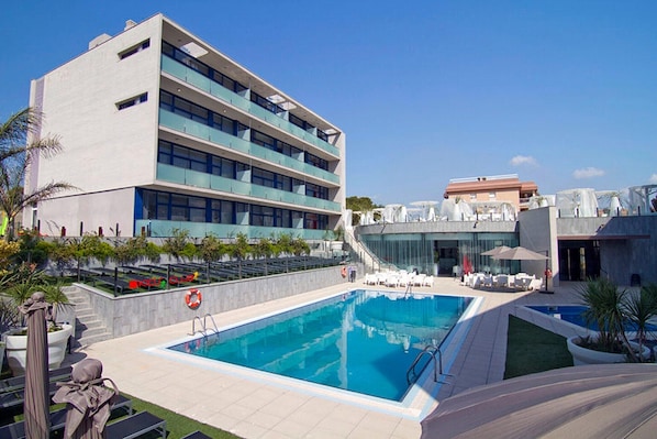 Holiday Home Swimming Pool