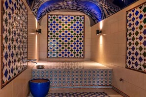 Holiday Home Swimming Pool