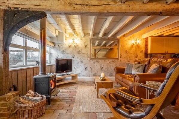 The Dairy at Green Valley Farm, Ubbeston: Open plan living space