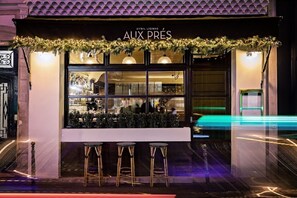 Bar (på overnatningsstedet)