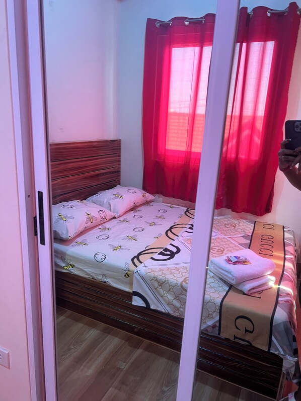 Bed room Mirror