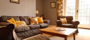 Living Room / Lounge