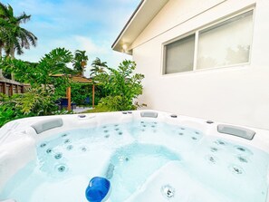 屋外スパ浴槽