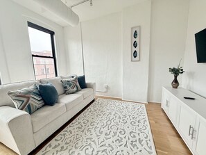 Living room space in 507