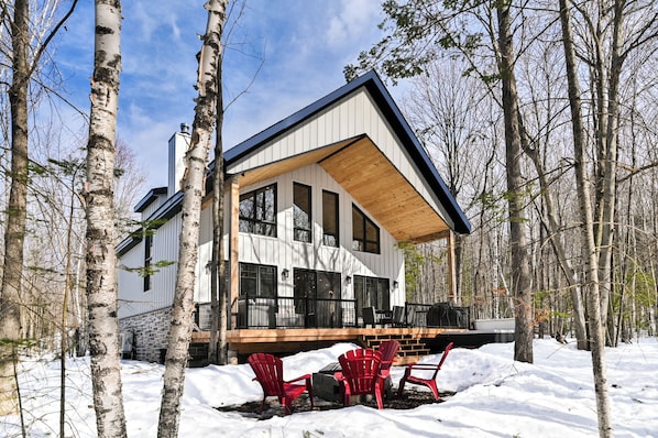 View of the exterior chalet