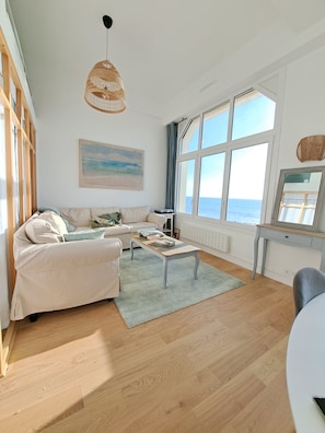 MAGNIFIQUE VUE SUR LA MER
BEL APPARTEMENT CLASSÉ 3*** PAR OFFICE DU TOURISME