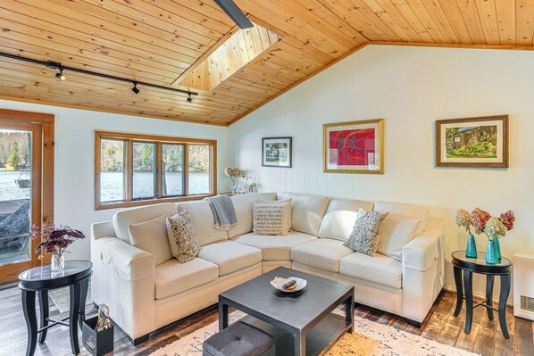 Becket Vacation Rental | 3BR | 2BA | Stairs Required | 2,200 Sq Ft