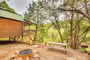Property Exterior | Fire Pit | Charcoal Grill | Driveway (2 Vehicles)