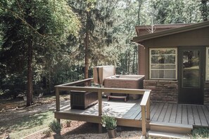 Wooded views from cabin and Patio