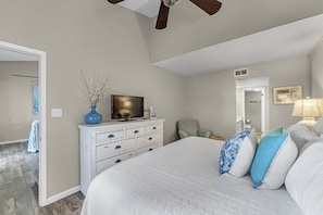 Primary downstairs bedroom