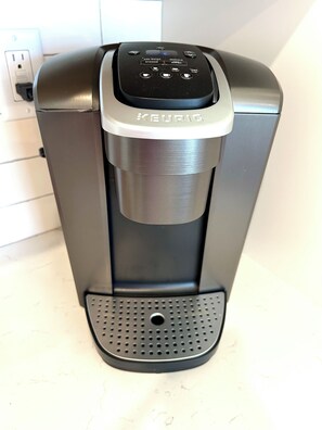 Kaffee und/oder Kaffeemaschine