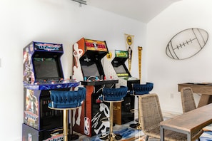 Spielezimmer
