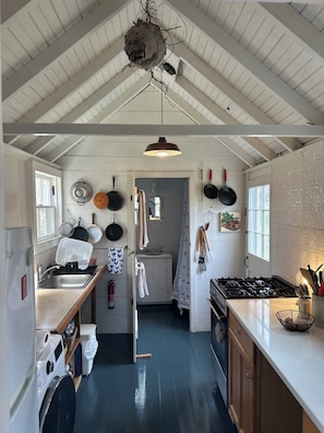 Fully equipped cathedral ceiling kitchen